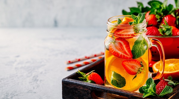 Damaklarınızı şenlendirecek aromalı soğuk çay nasıl hazırlanır?