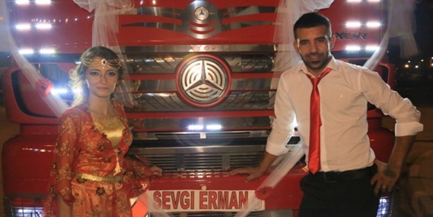 Damat TIR’la düğünü bastı!