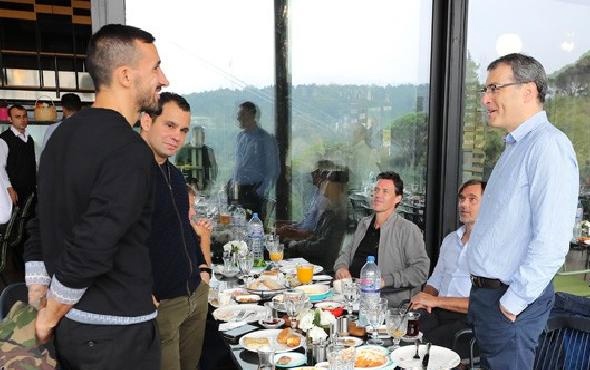 Damien Comolli: Başakşehir maçındaki performansı devam ettirmeliyiz