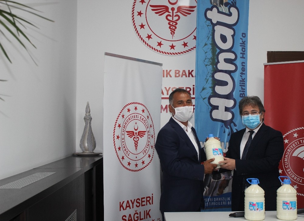 Damızlık Sığır Yetiştiricileri Birliği Dünya Süt Günü’nde sağlık çalışanlarını unutmadı 