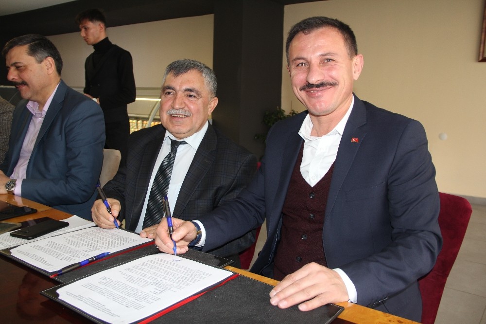 Damızlık Sığır Yetiştiricileri Birliği ve Veteriner Hekimler Odası’ndan işbirliği protokolü 