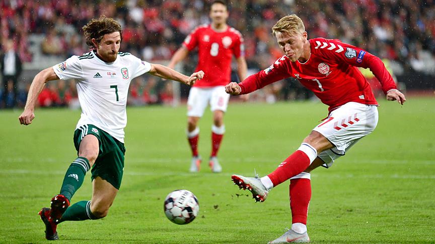 Danimarka, Galler'i 2-0 ile geçti