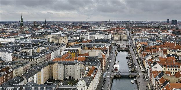 Danimarka, üstüne basa basa vatandaşlarına 'ülkeyi terk edin' çağrısı yaptı