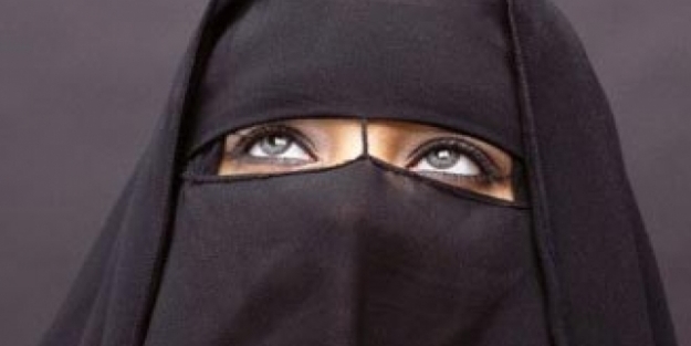O ülkede peçe yasaklandı
