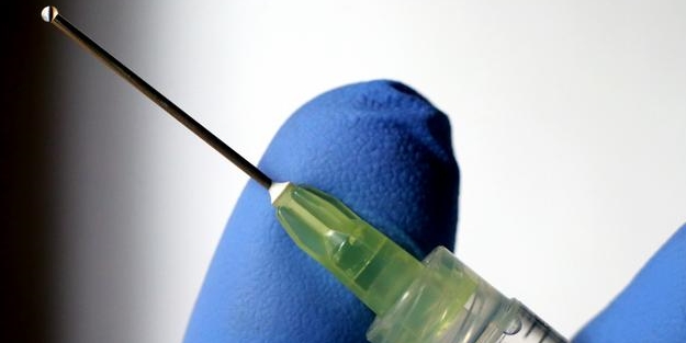 Danimarka'da uygulandı! Pfizer/Biontech aşısında yan etki görüldü