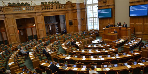 Danimarkalı Milletvekili Skipper’den ırkçılık itirafı