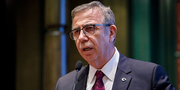 Dansözlere taş çıkarttı! Mansur’un geçmişi peşini bırakmıyor