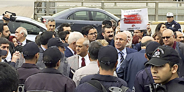 Darbe anayasası Millete ‘Fransız’