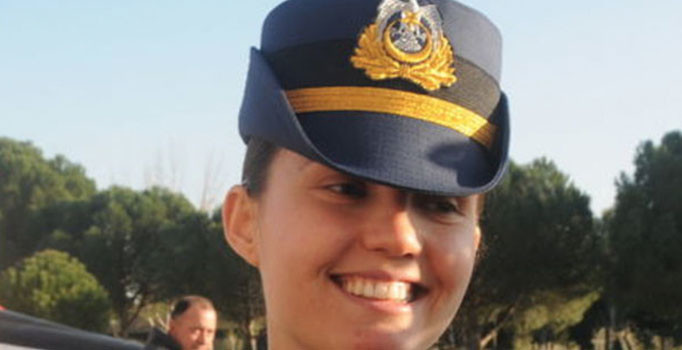 Darbe girişiminde son gelişme! F-16'lı kadın pilot Kumaş, yakalandı