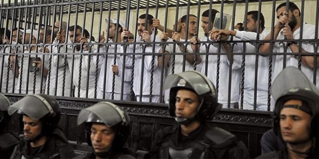 Darbe karşıtı tutuklu hayatını kaybetti