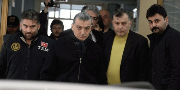 Yeni hakim tahliye kararlarını geri çekti