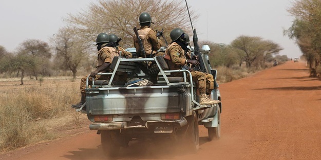 Darbe sonrası ülkenin başına gelen isim belli oldu
