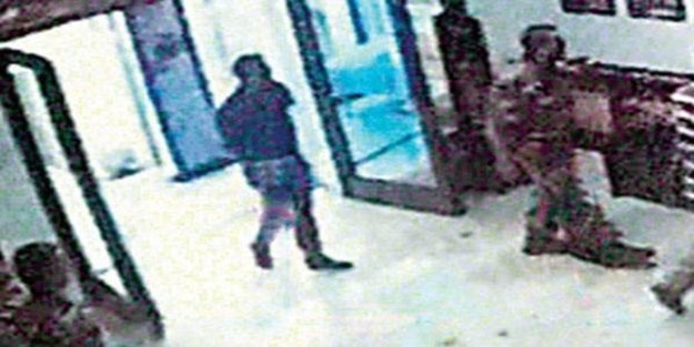 Darbe toplantısında çay servisi Muhtarı katleden Yüzbaşı'dan