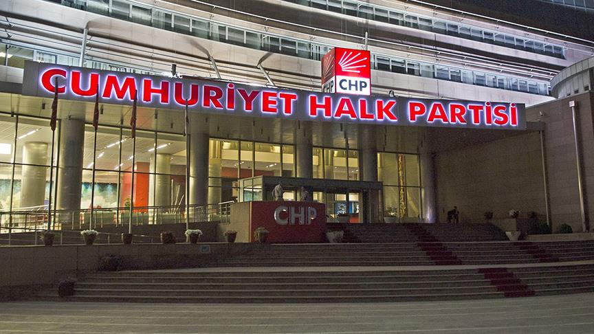 'Darbe tüm siyasi partilere yapılmıştır'