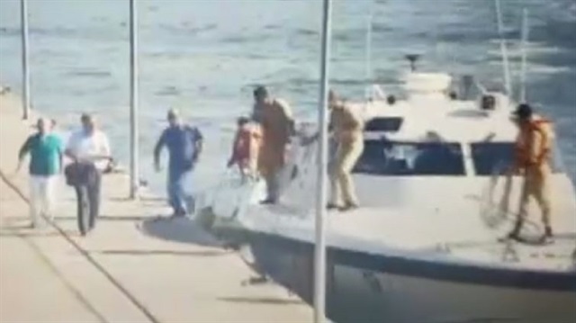 Darbeci amiraller tellerden atlayarak kaçmış