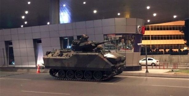 Darbeci askerler El Bab'da