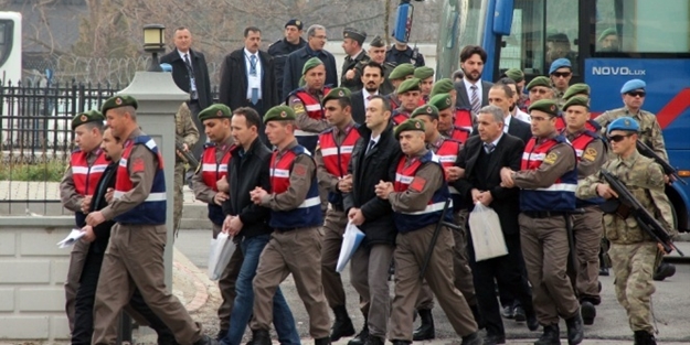 Darbeci Binbaşı: Bize verilen emir Erdoğan'ı...