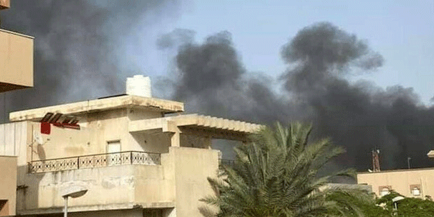 Darbeci Hafter'den kanlı saldırı