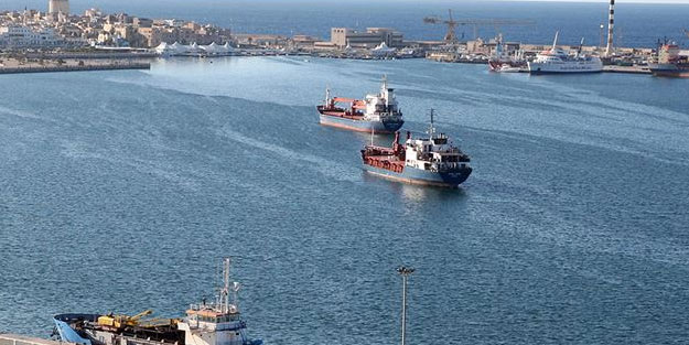 Darbeci Hafter'den Sirte Limanı emri