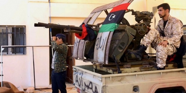 Darbeci Hafter'e büyük şok! Harekete geçtiler