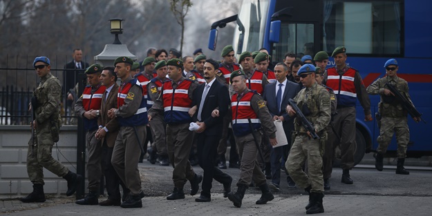 Darbeci hainler hakkında sürpriz talep