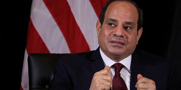 Darbeci Sisi’nin dünya gündemine oturan görüntüsü