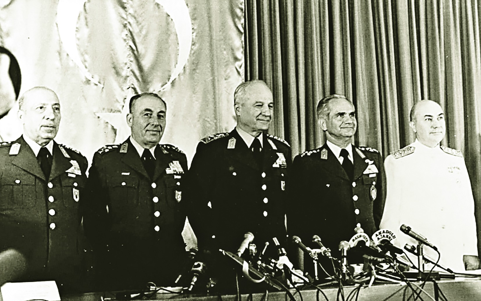 Darbeciler 45 yıldır lânetle anılıyor