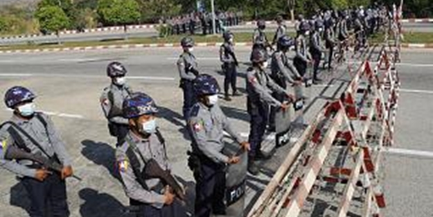 Darbeciler durmuyor! Şimdi de internet erişimi kesildi