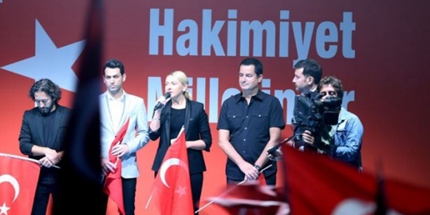 Darbeye karşı meydanlara inen ünlü isimler