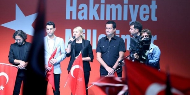 Darbeye karşı meydanlara inen ünlü isimler
