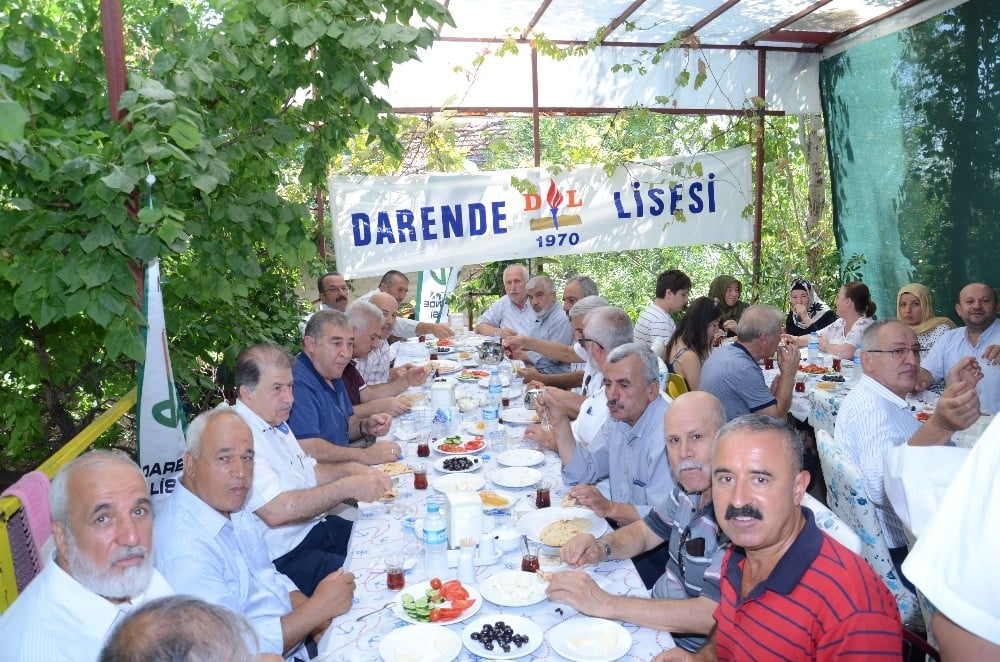 Darende Lisesi 77-78 mezunları hasret giderdi 