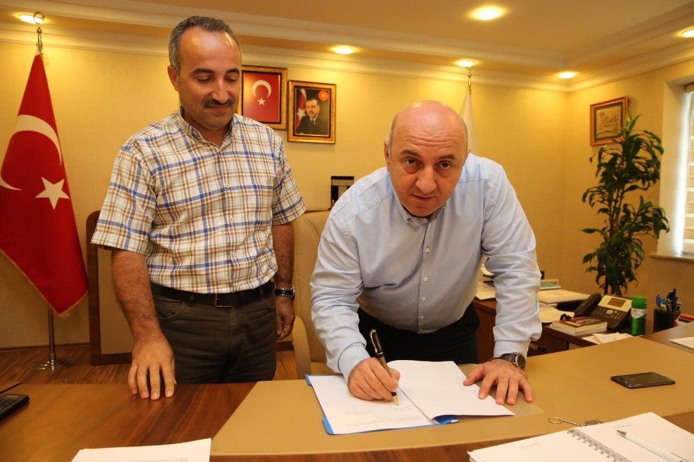 Darıca Belediyesi öğrenciler için fidan dağıtacak 