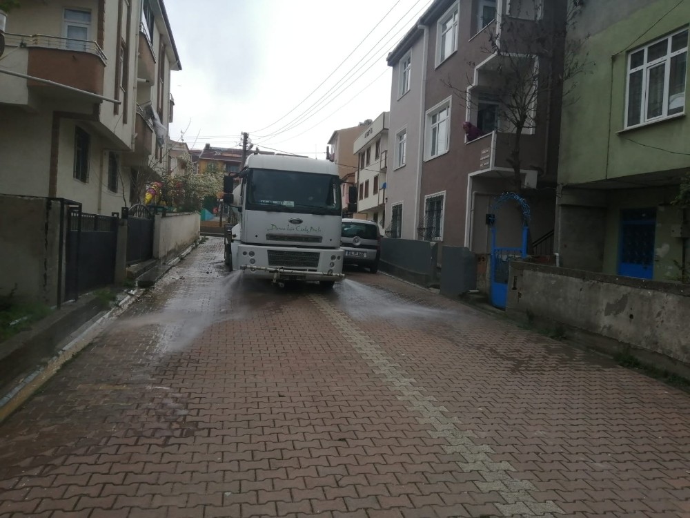 Darıca’da tüm er mahalleler dezenfekte ediliyor 