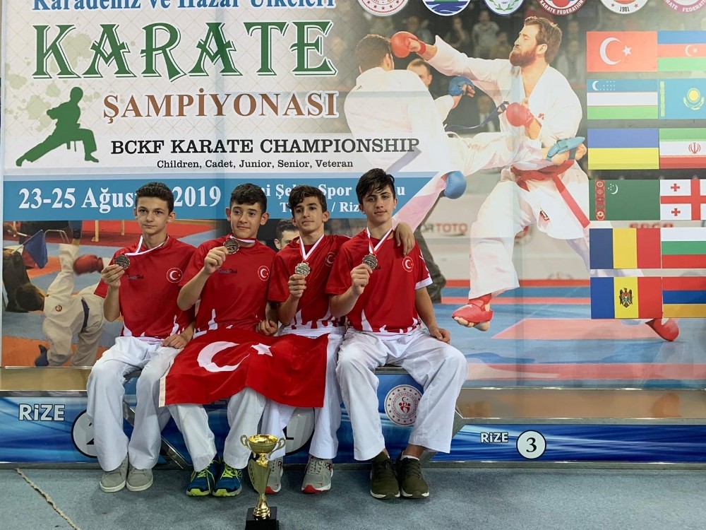 Darıcalı Milli Karatecilerden dokuz madalya 