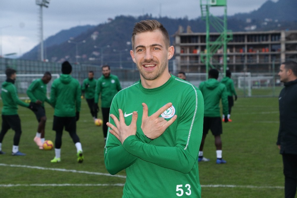 Dario Melnjak: 