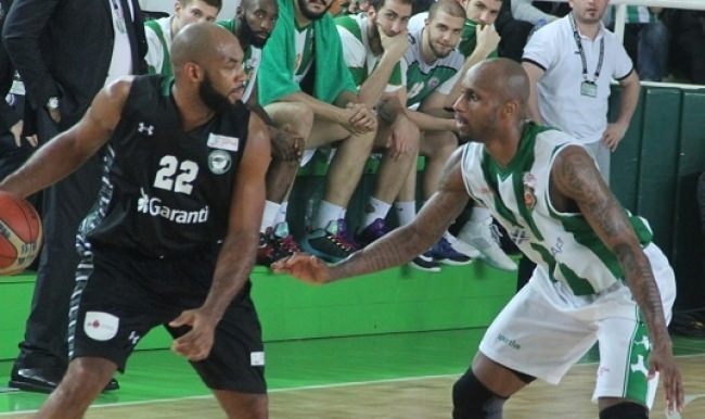 Darüşşafaka Doğuş'a Giresun'da darbe