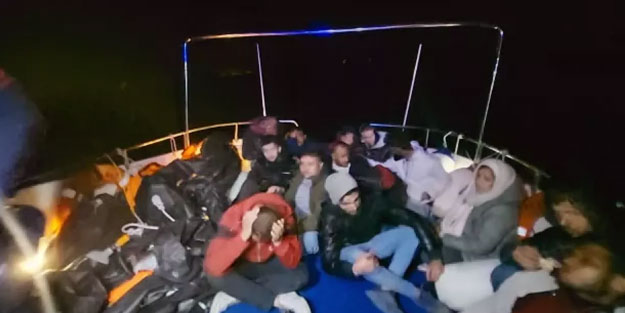 Datça’da 14 düzensiz göçmen kurtarıldı
