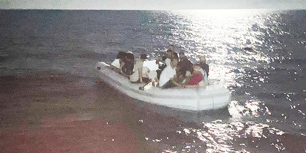 Datça’da 24 düzensiz göçmen kurtarıldı