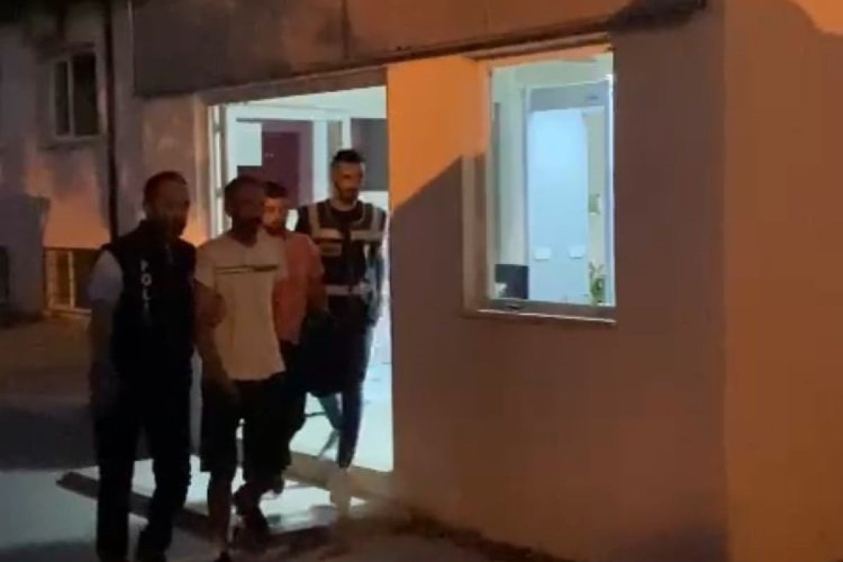 Datça'da 75 düzensiz göçmen kurtarıldı, olayla ilgili iki kişi tutuklandı