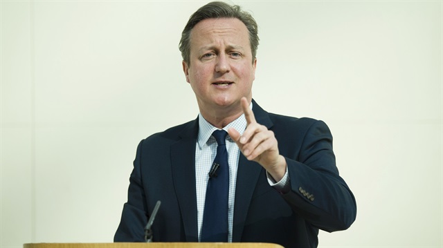 David Cameron ifade değiştirdi