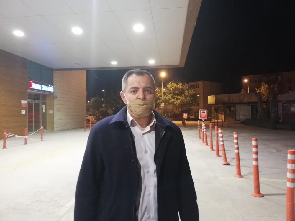 Davulcu çaldı, muhtar sağlık çalışanları için söyledi 