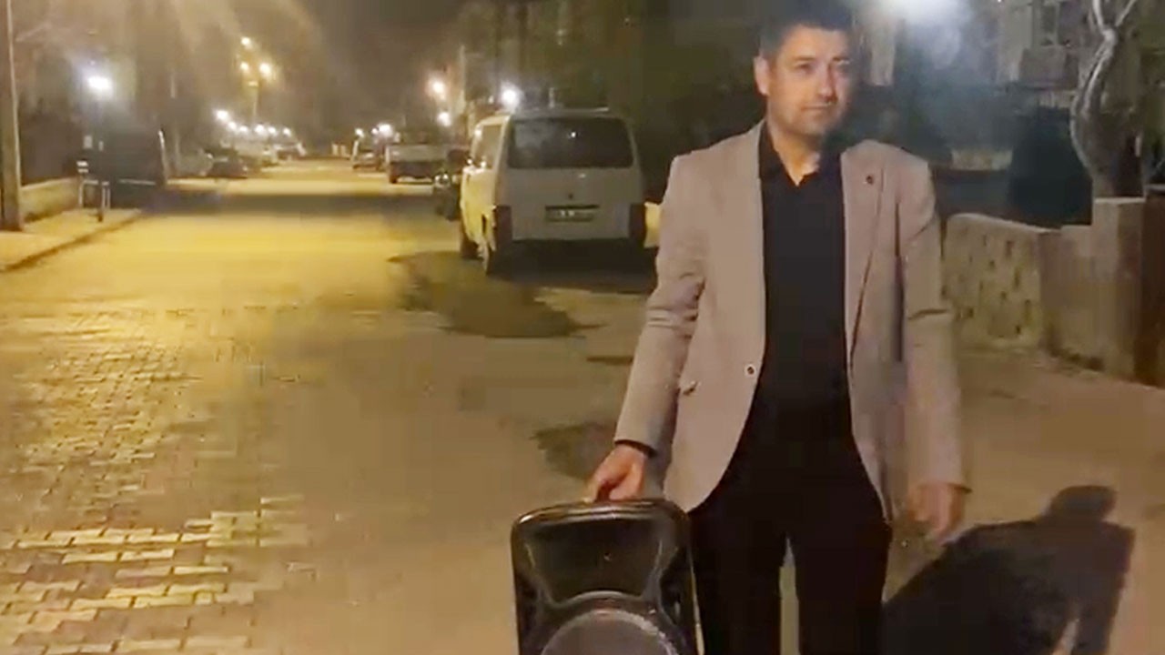 Davulcu gelmeyince bu yöntemi uyguladı! Muhtardan takdir toplayan çözüm