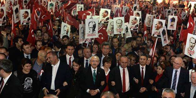 Davullu zurnalı eğlence yapan CHP'ye sert tepki