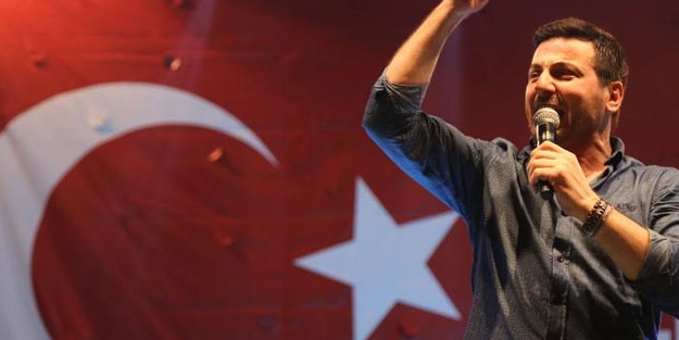 Davut Güloğlu çapulcu sanatçılara ayarı verdi