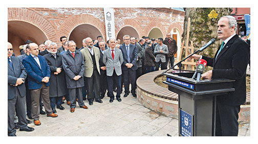 Davut Paşa Camii Bursalıların hizmetinde