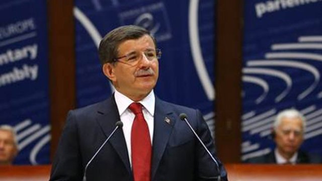 Davutoğlu, Avrupalıları gözlerinin içine baka baka eleştirdi