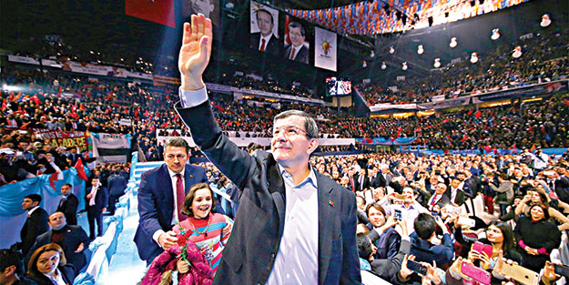 Davutoğlu: Büyük devrimlere imza attık