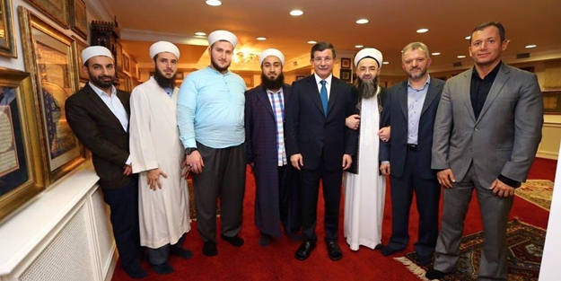 Davutoğlu, Cübbeli Ahmet Hoca'yı ziyaret etti