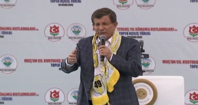 Davutoğlu: Dağdaki terörü Meclis'e taşımaya çalışıyorlar