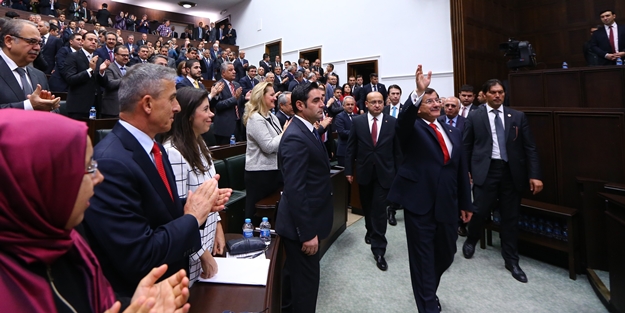 Davutoğlu: Diyarbakır biziz biz Diyarbakırız